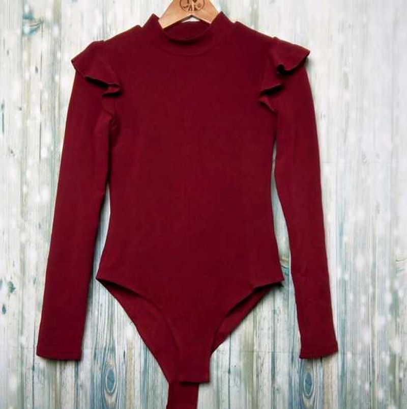 Mock neck long sleeve bodysuit w ruffle shoulder r
