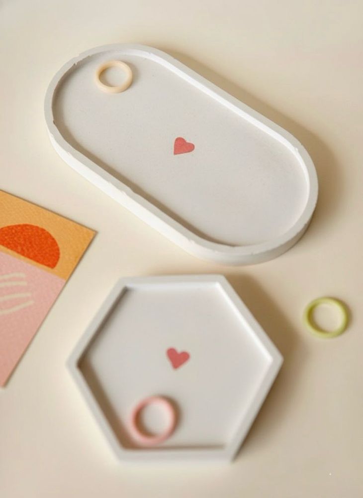 White Minimal Concrete Tray | Ring Dish with Heart