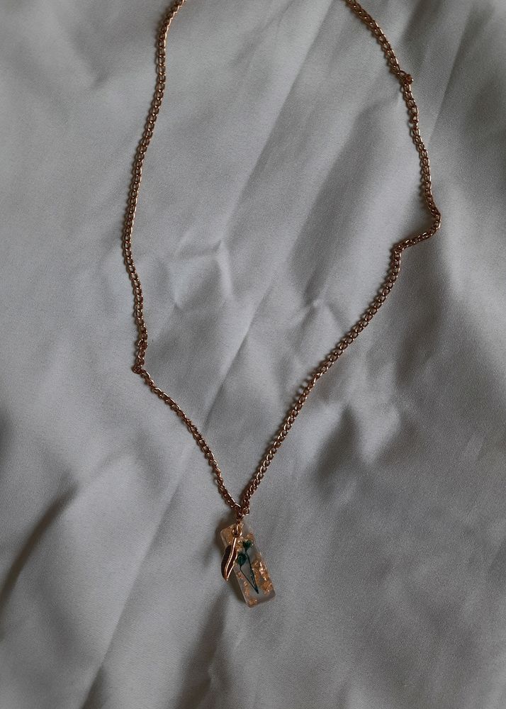 Resin Neckpiece