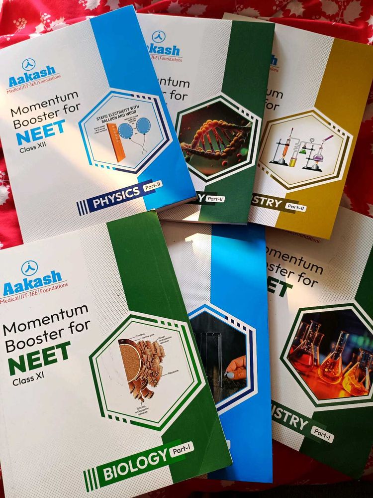 Aakash NEET Momentum Booster Set