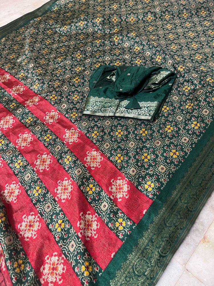 Elegant Green &amp; Red Saree