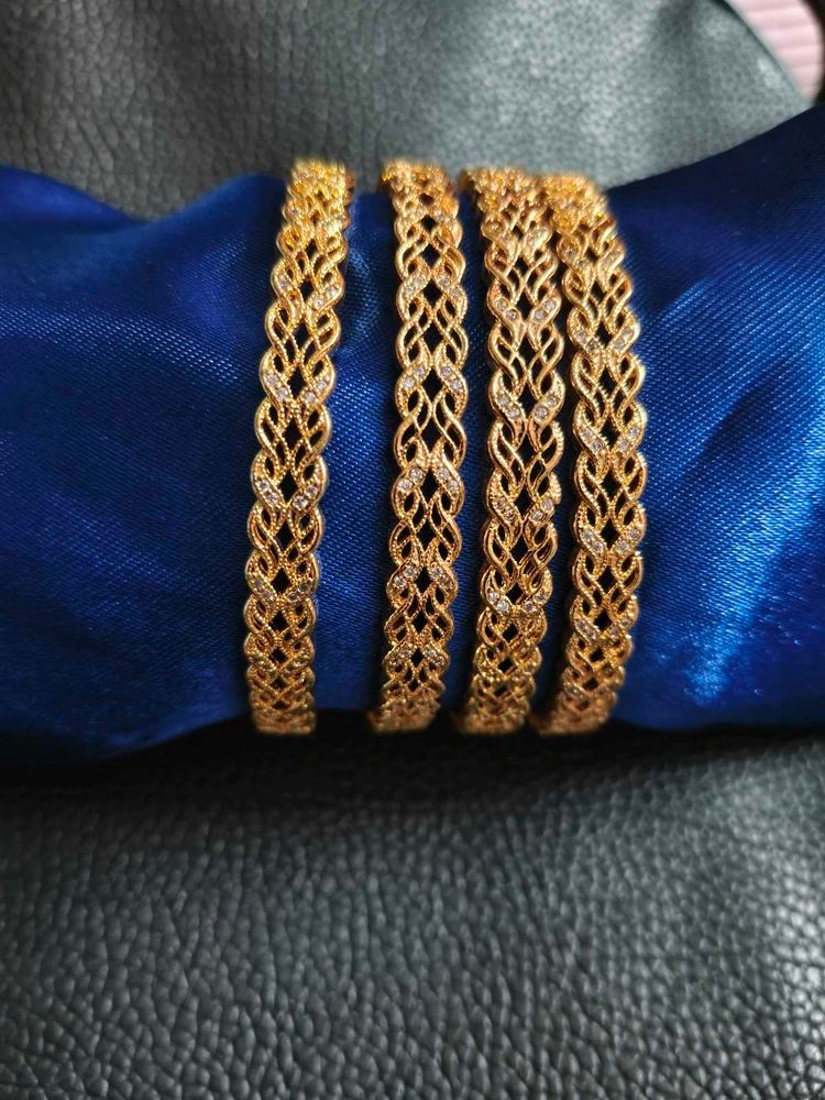 Golden Bangles (Set of 4)