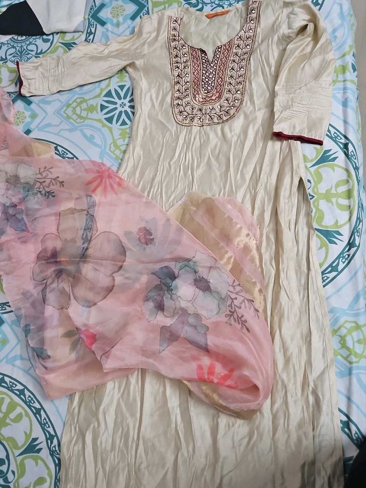 Elegant Cream Embroidered Kurta Set