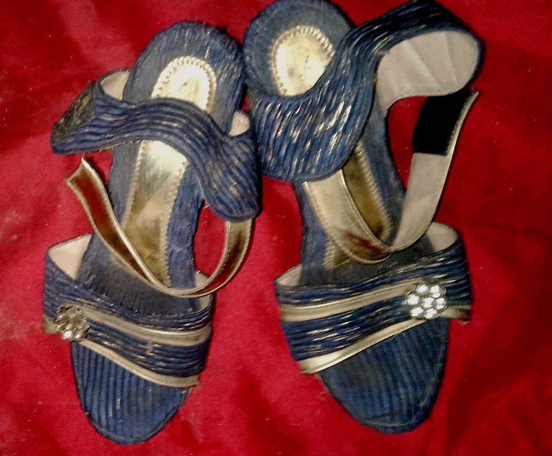 Elegant Navy Blue Heels