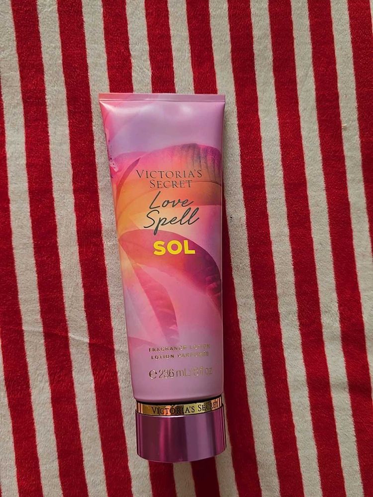 NEW Victoria Secret Lotion