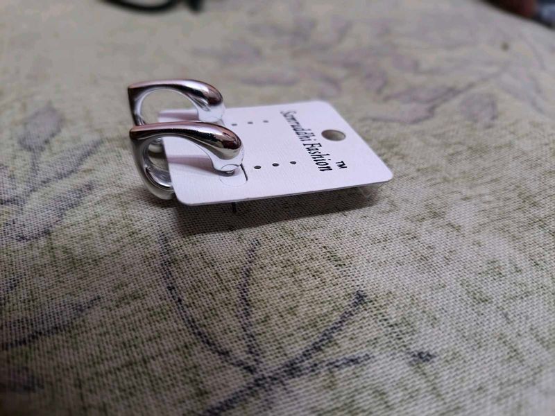 anti tarnished earings