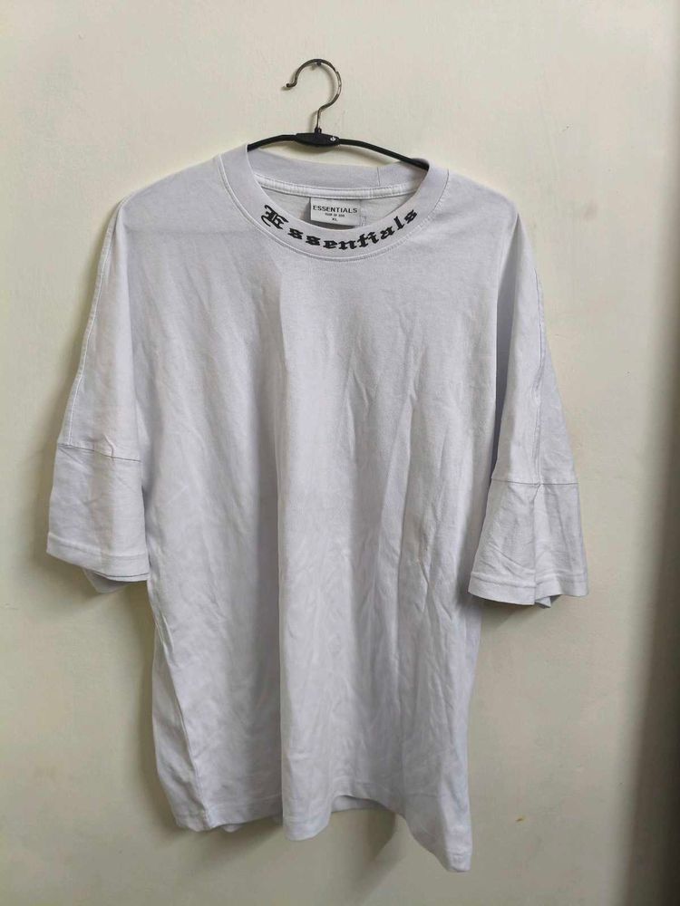 Essential Tshirt