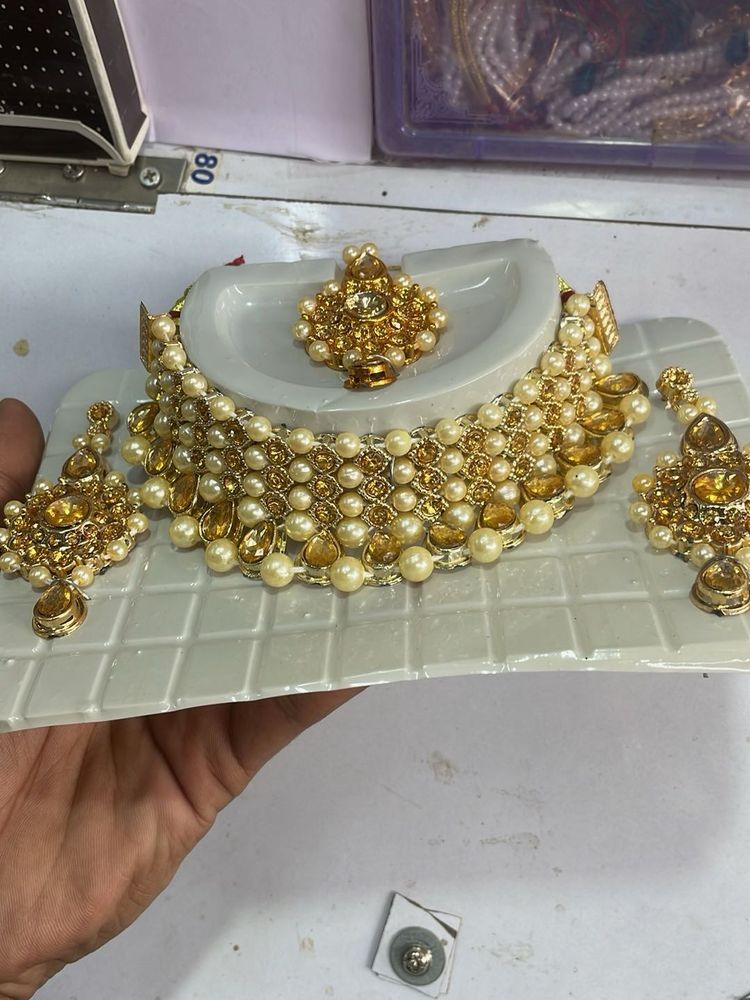 Gorgeous Gold Plated Jewelry Set