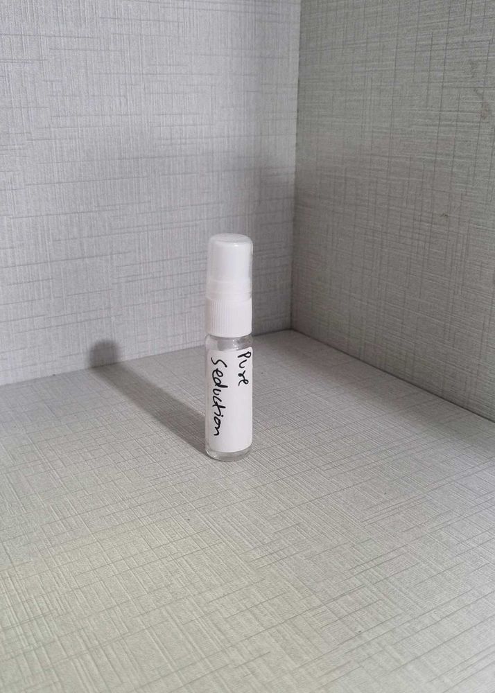 Victoria&#39;s Secret Pure Seduction shimmer mist