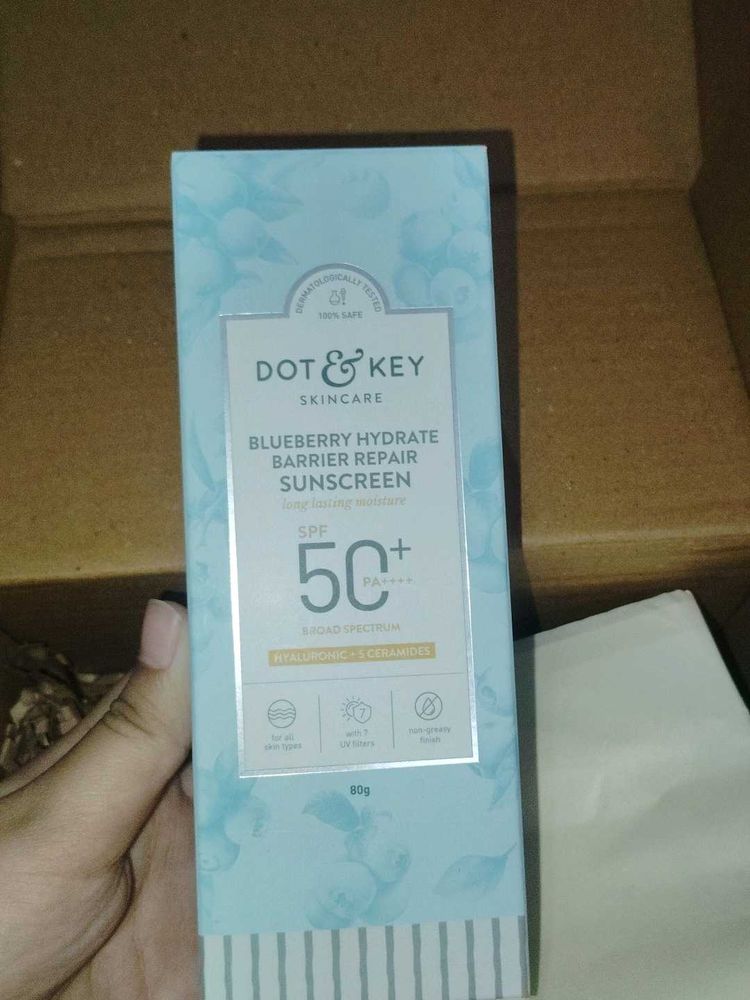 Blueberry Hydrate Barrier Repair Sunscreen Spf 50+