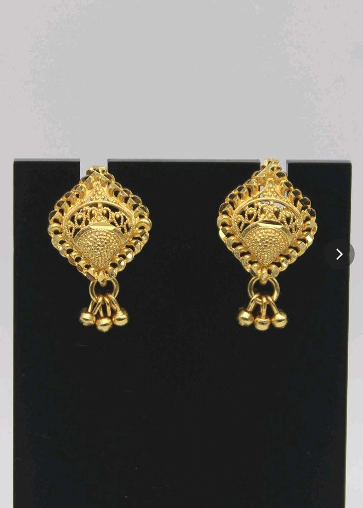 Gold Drop Earrings [ER888]