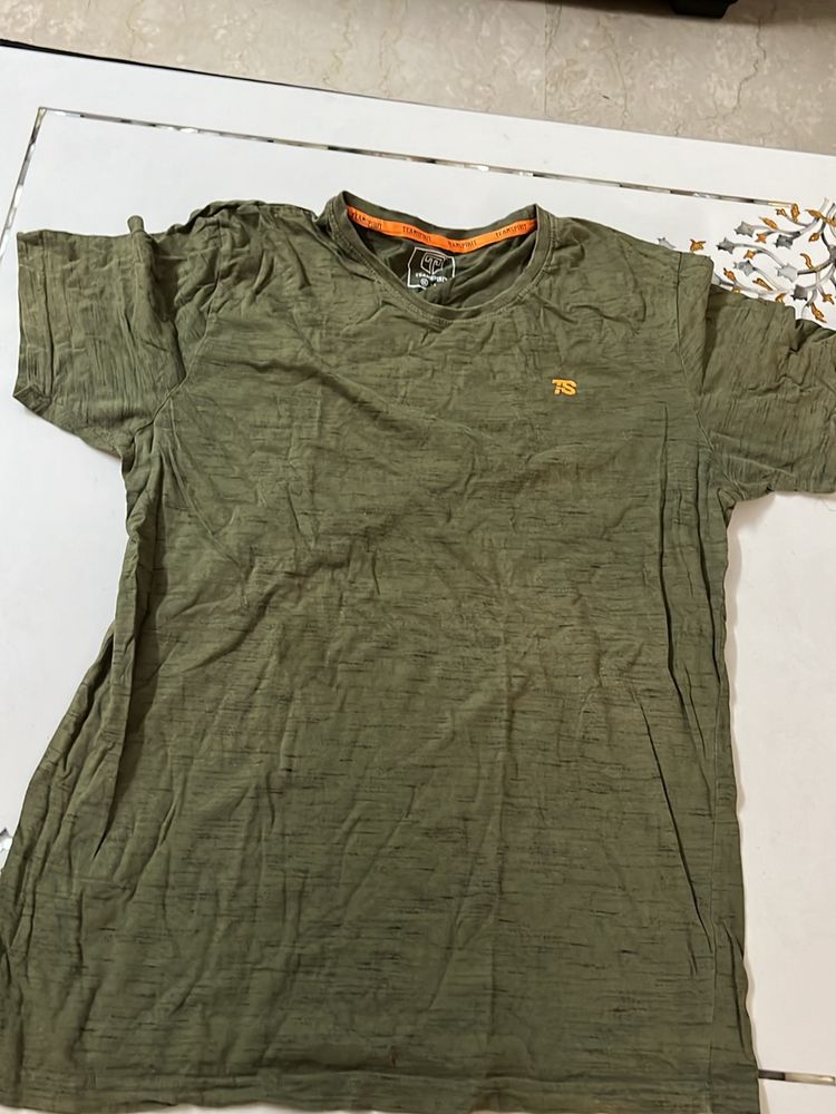 Team spirit T-shirt Size 44