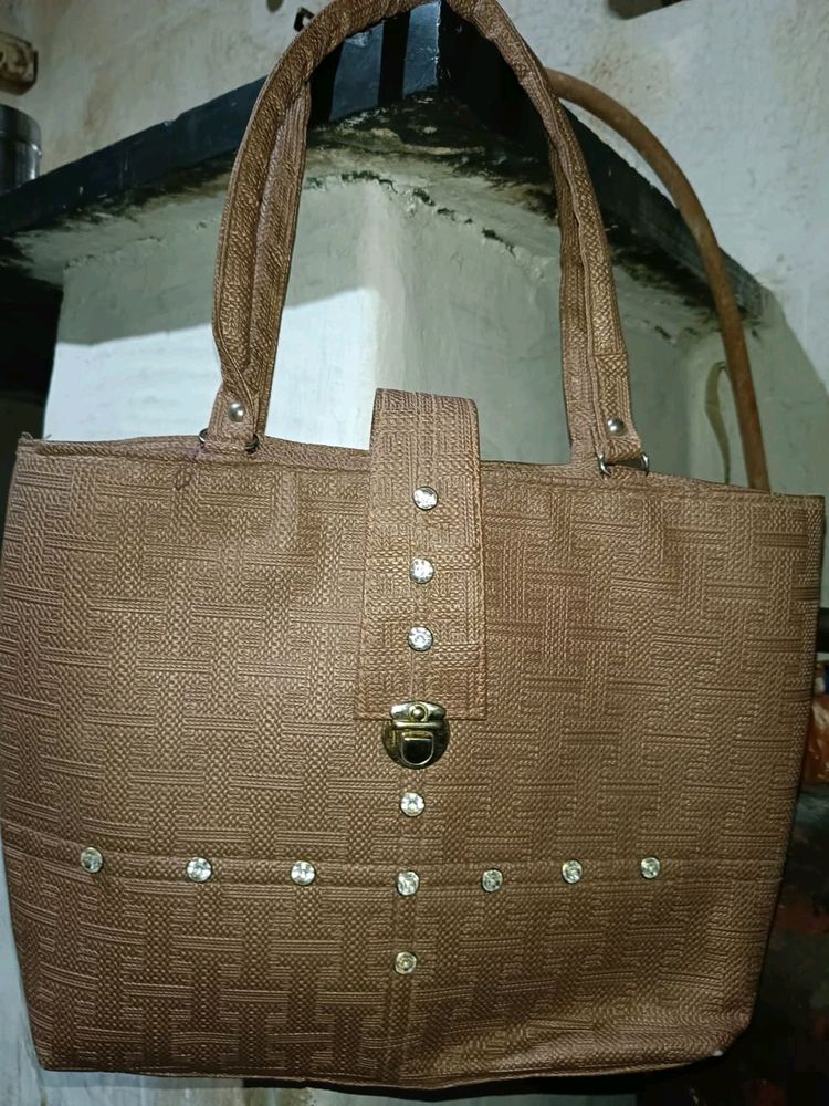 Beautiful Brown Handbag 👜