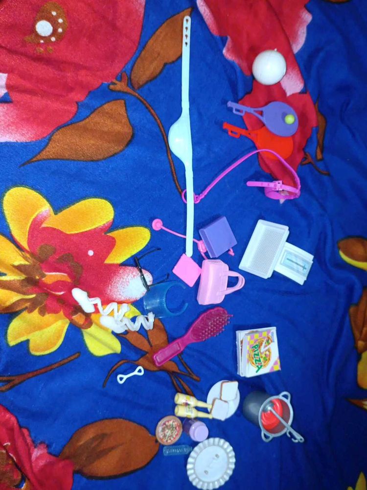 Vintage Barbie Accessories Lot Total 28
