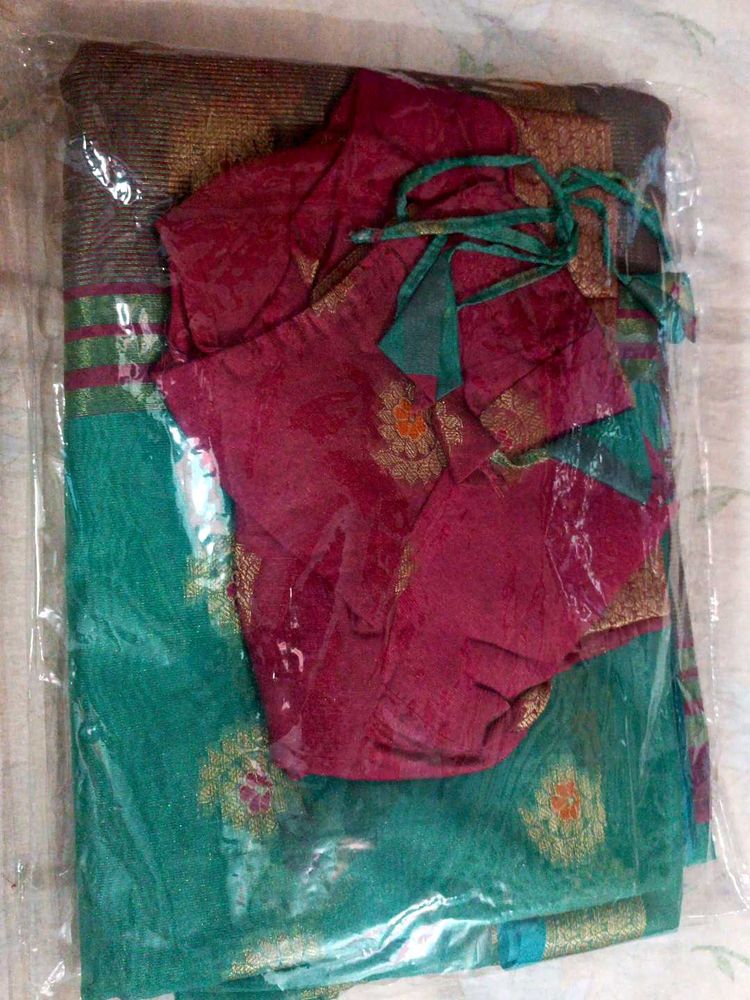 Elegant Green Saree with Blouse