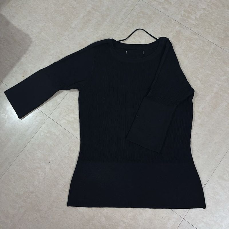 Black 3/4 Sleeve Top