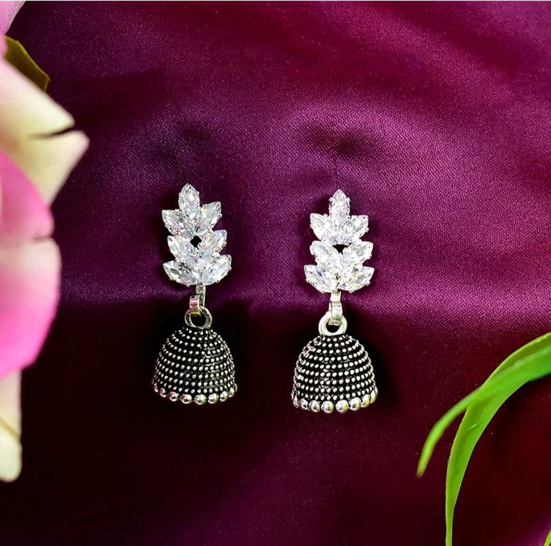 Leaf Design Jhumka Earrings