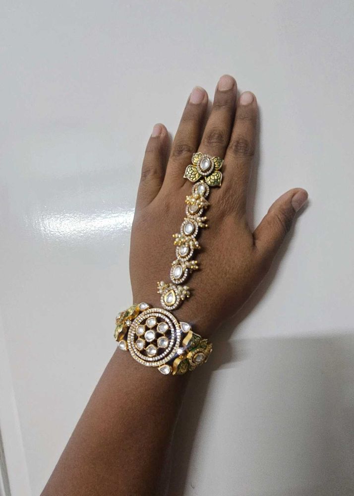 Beautiful Kundan Panja (Haath Phool) ✨