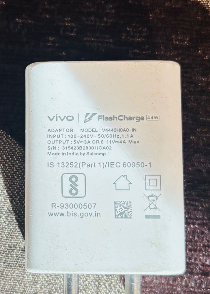 Vivo FlashCharge Adapter