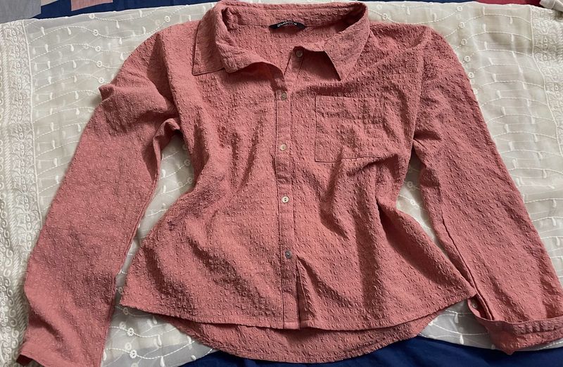 Zudio Peach Colour Shirt👚size M
