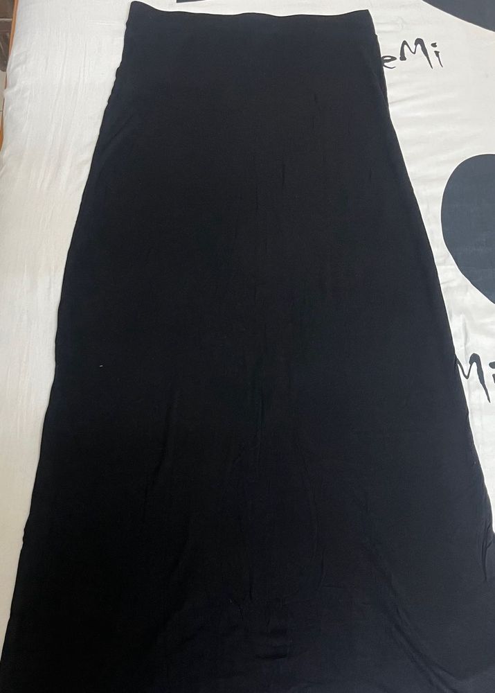 Black lycra skirt