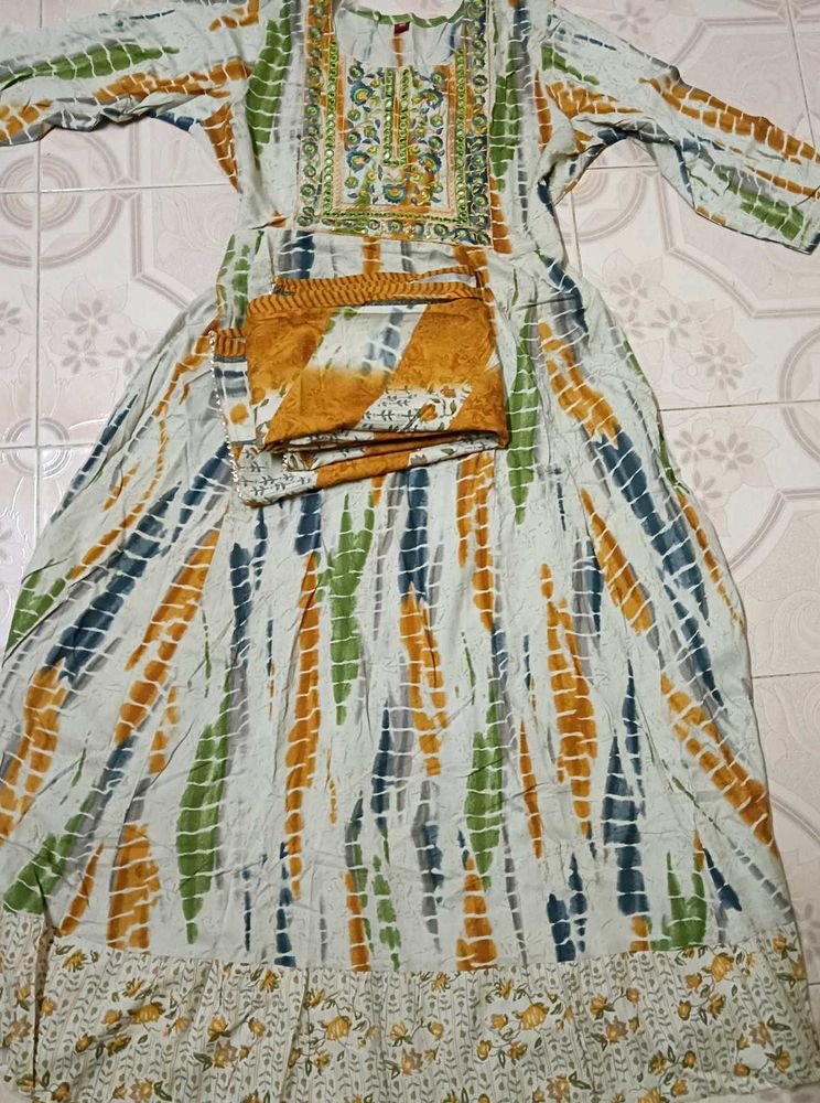 Mulmul Corron Elegant Kurta Set