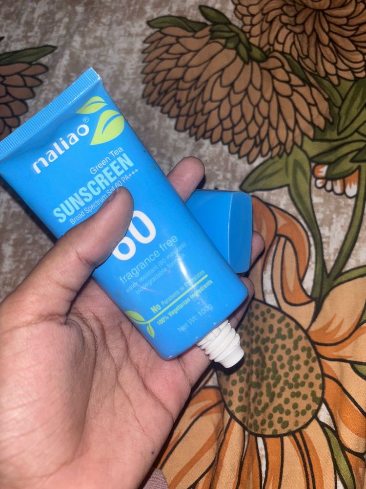 sunscreen with Green tea leaf 60PA+++++++
