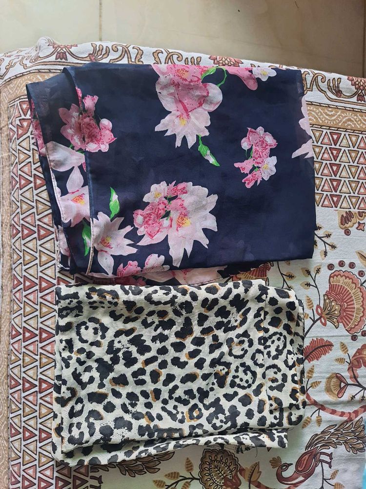 Floral and lion print stoles combo