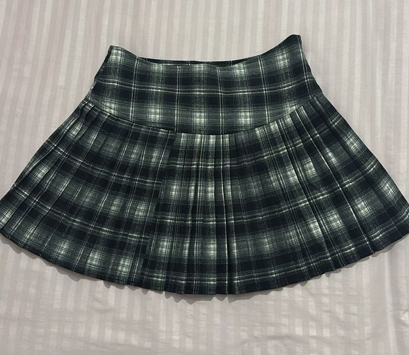 Plaid Pleated Mini Skirt
