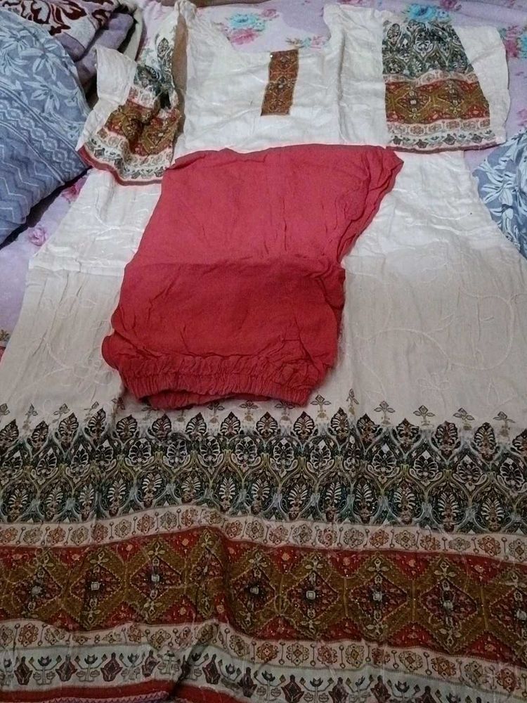 Elegant Kurta Set Pakistani Style