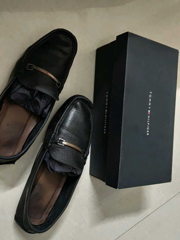 Tommy Hilfiger Black Leather Loafers