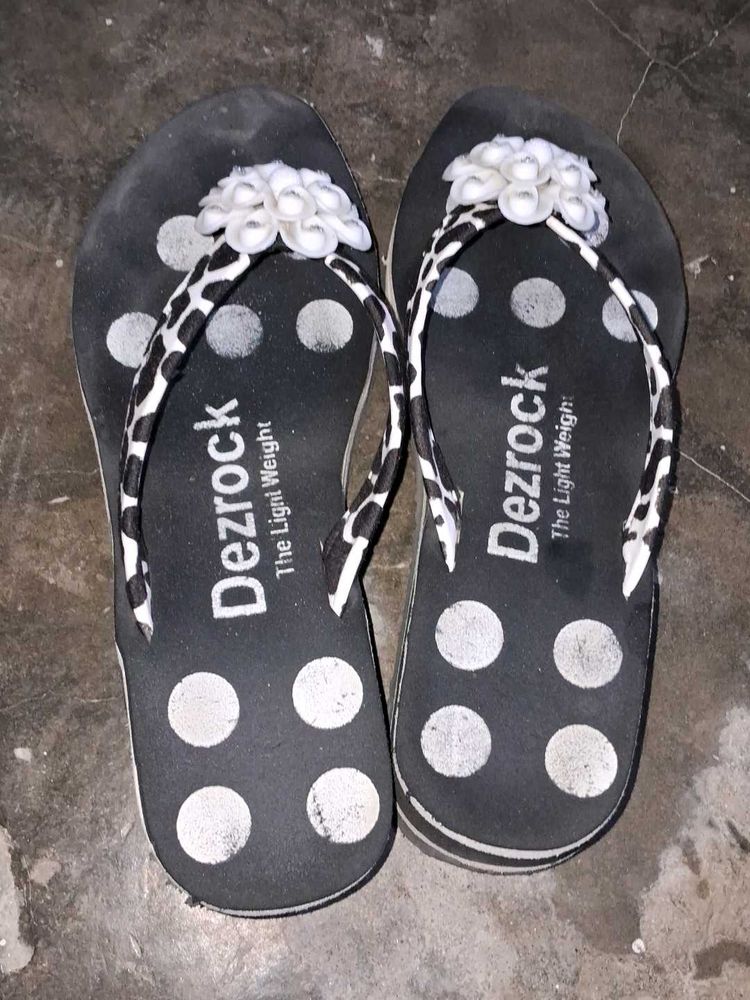 Dezrock Black Polka Dot Flip Flops