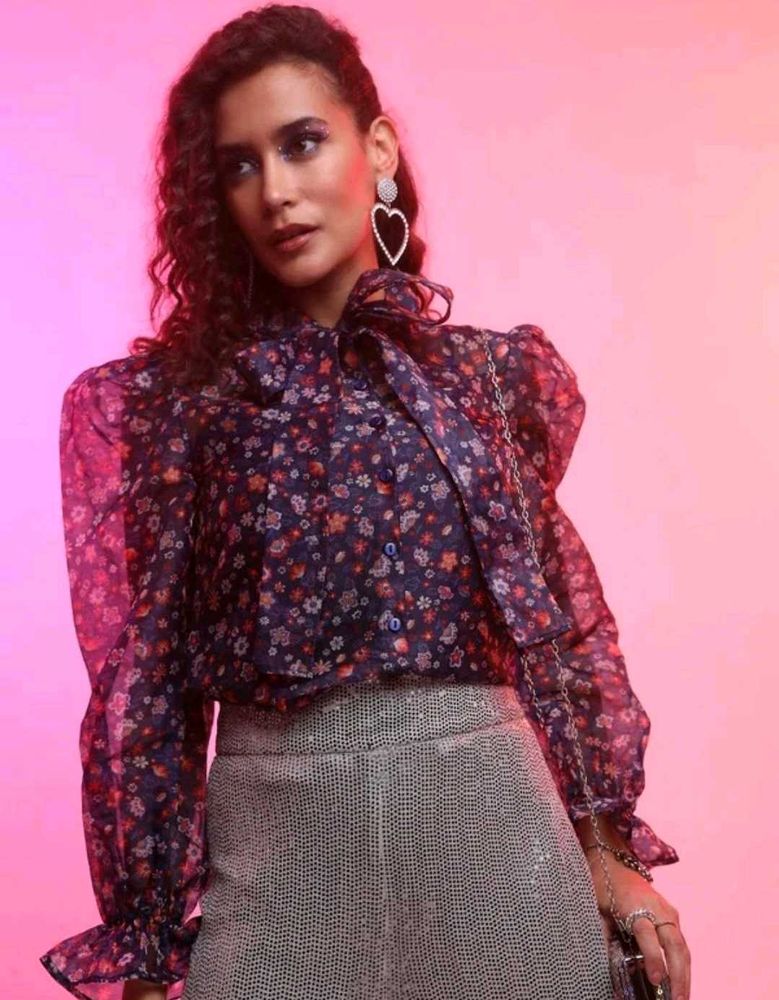 Tokio Talkies Xl Size Transparent Top