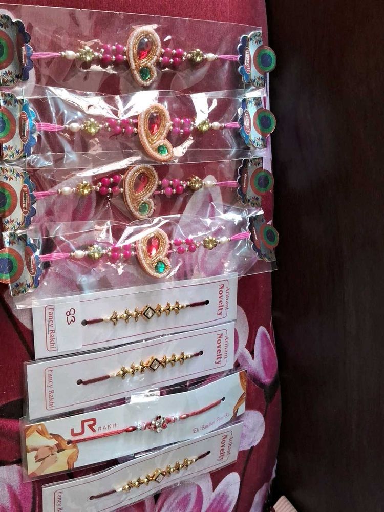 Combo  Of 8 Pc Rakhi