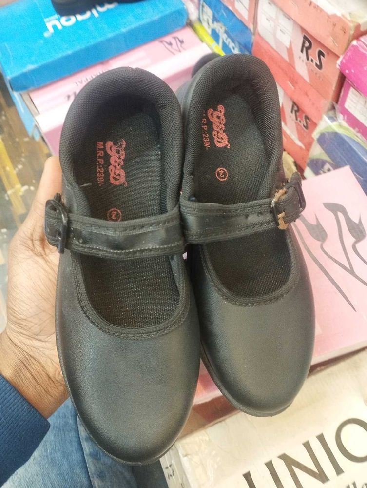 G&amp;D SCHOOL SHOE FOR GIRLS