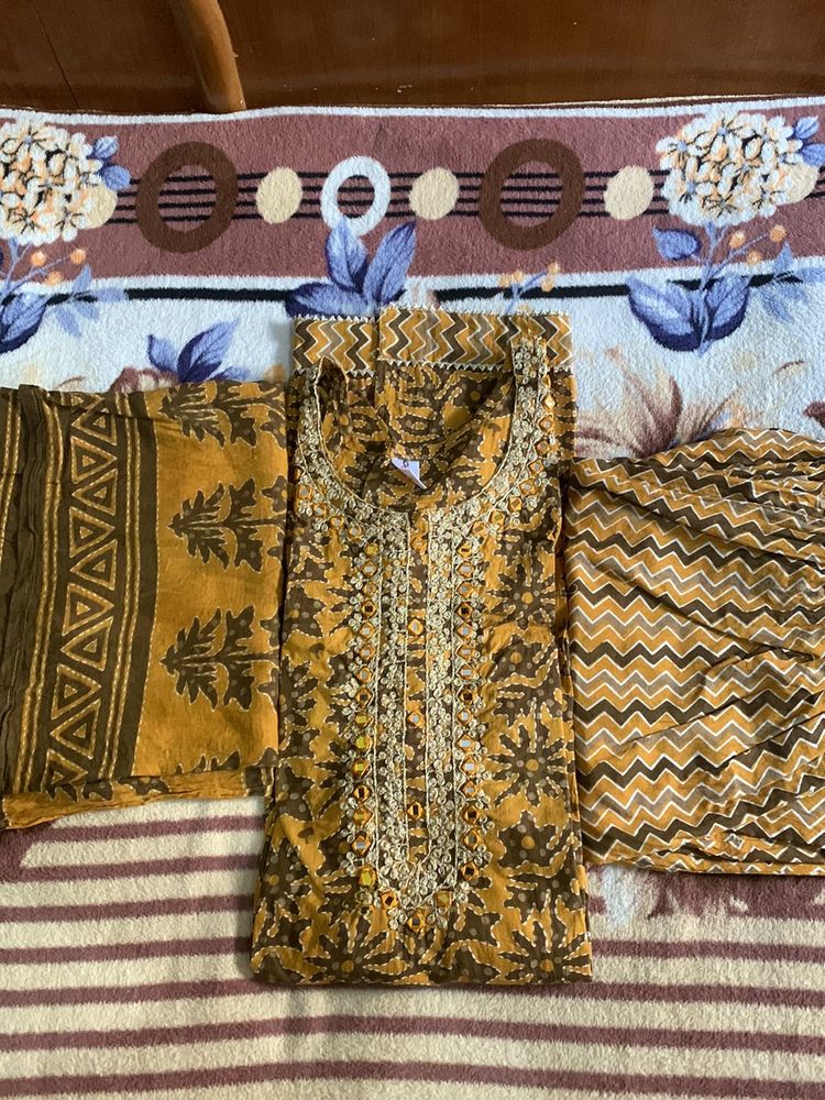 Very Beautiful Kurta Set Pallazo And Dupatta