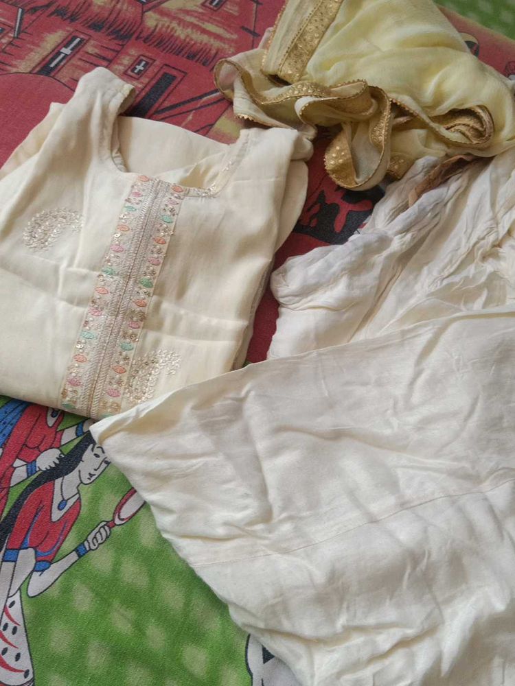 Elegant Kurta Set Cream Colour