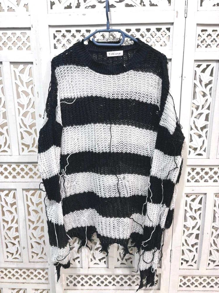 ✈️ Imported Striped Distressed Sweater D