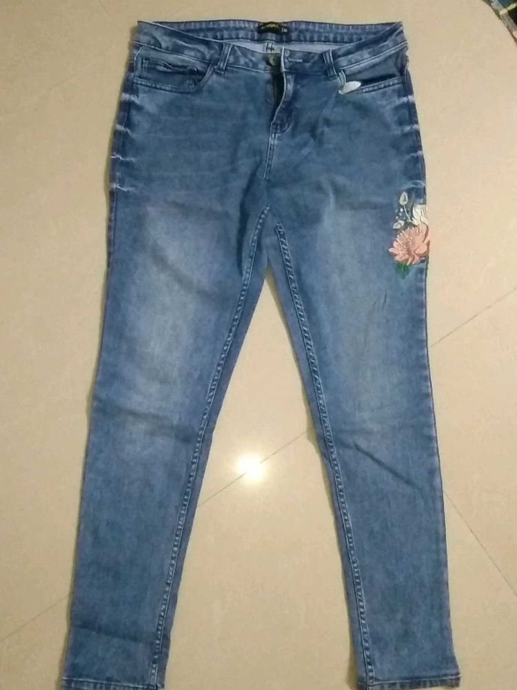 Floral Embroidered Denim Jeans