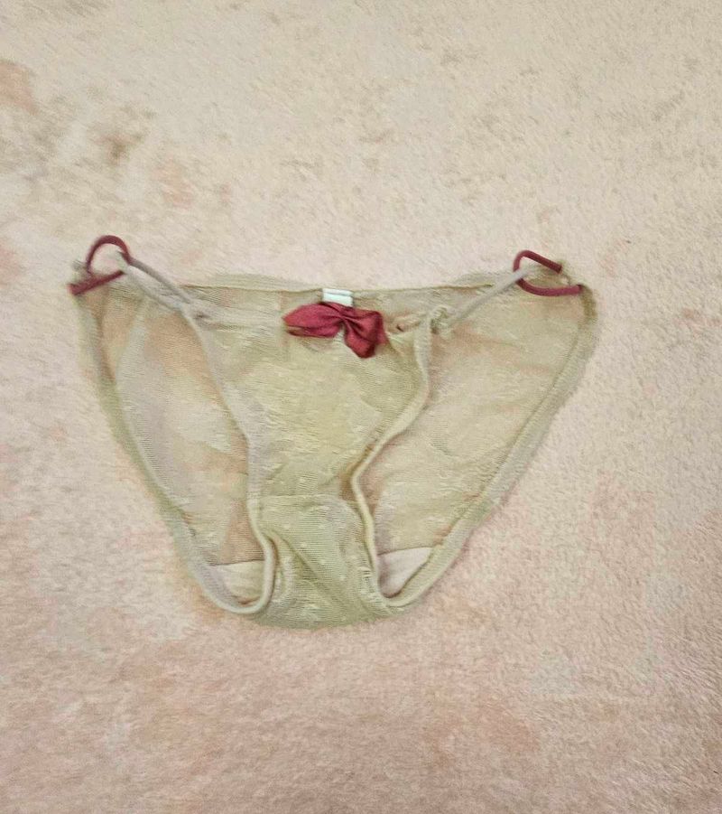 Lace Panties with Bow Detail