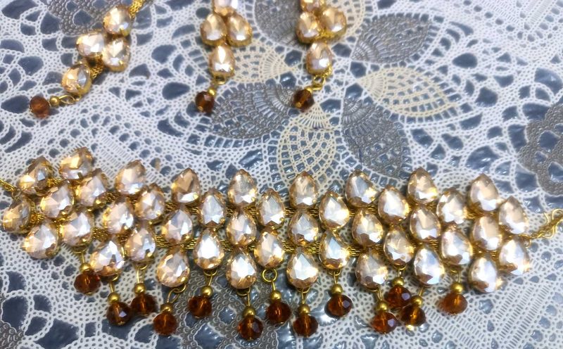 Elegant Kundan Jewelry Set