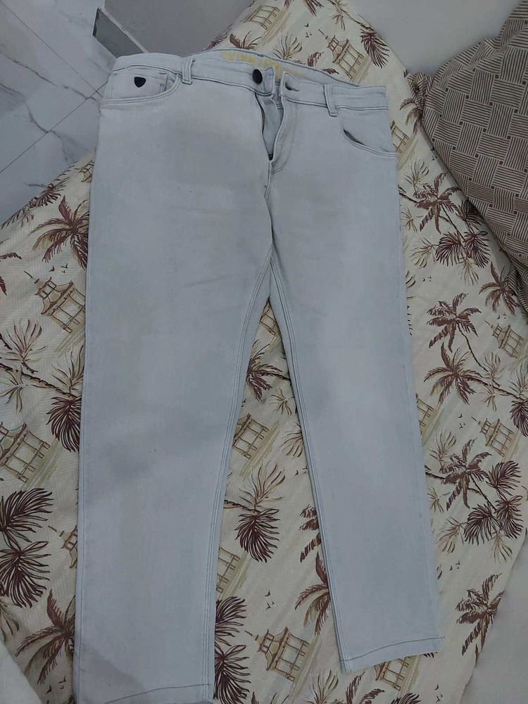 Light Wash Denim Jeans