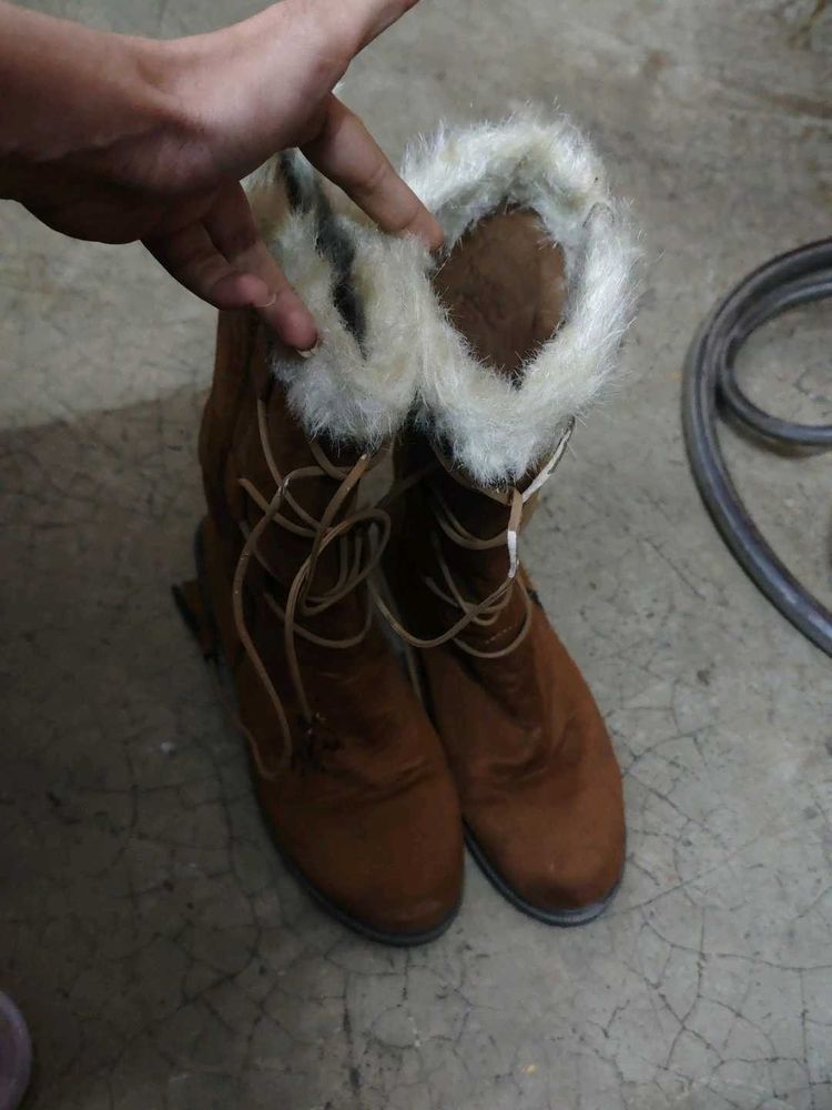 Cozy Brown Winter Boots