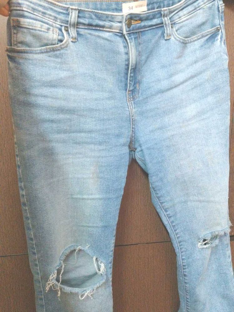 Selling best jeans with comfort.(fashionable)