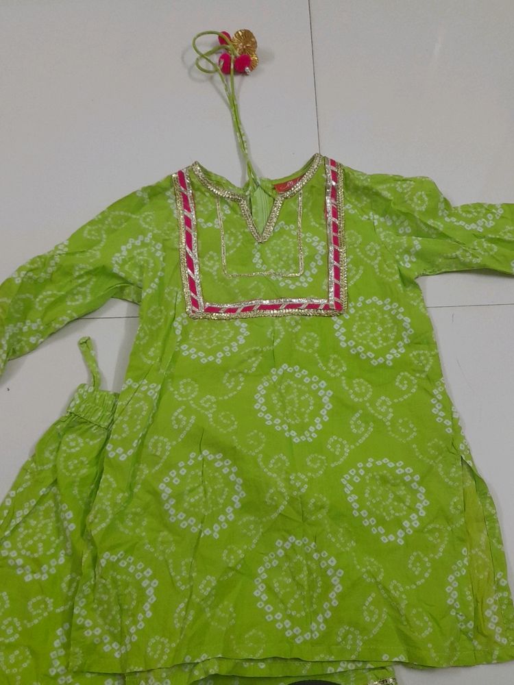 Branded Too Beautiful Parrot Green ,Upto 6 Years