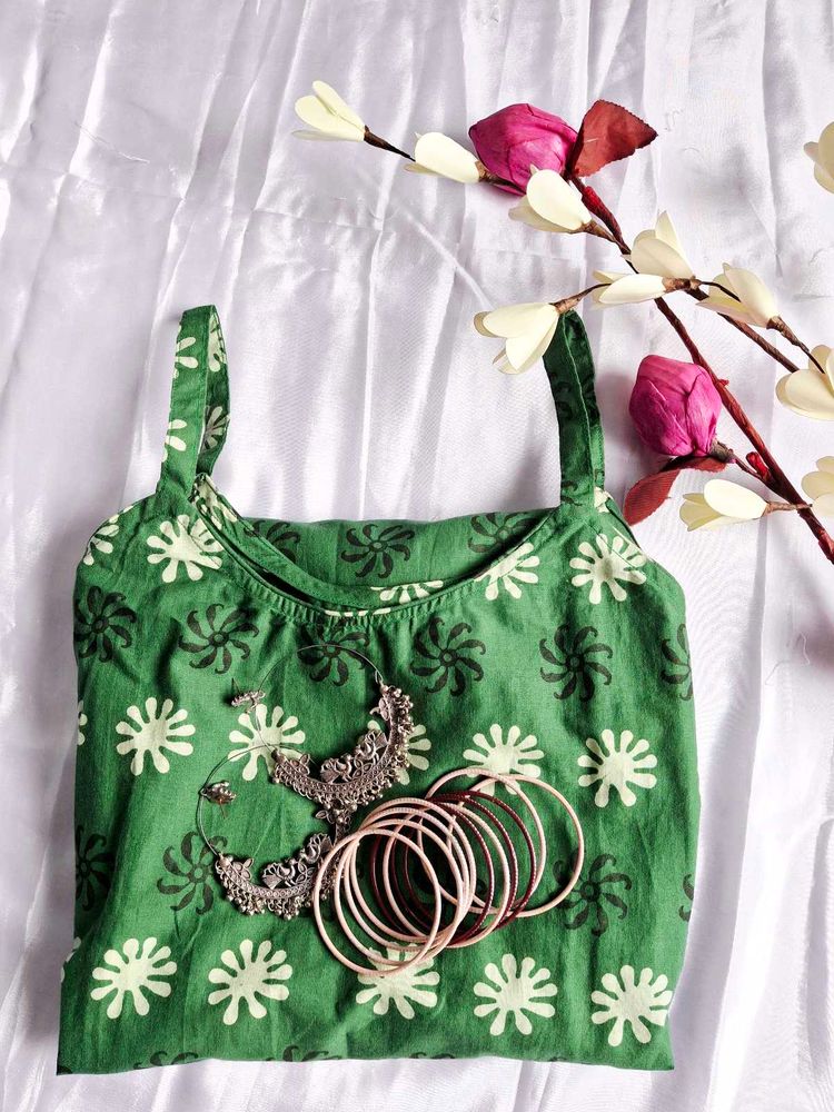 Y2k Green sleevless kurti