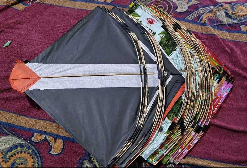 45 Pcs Kite 40 plastic 5 Paper