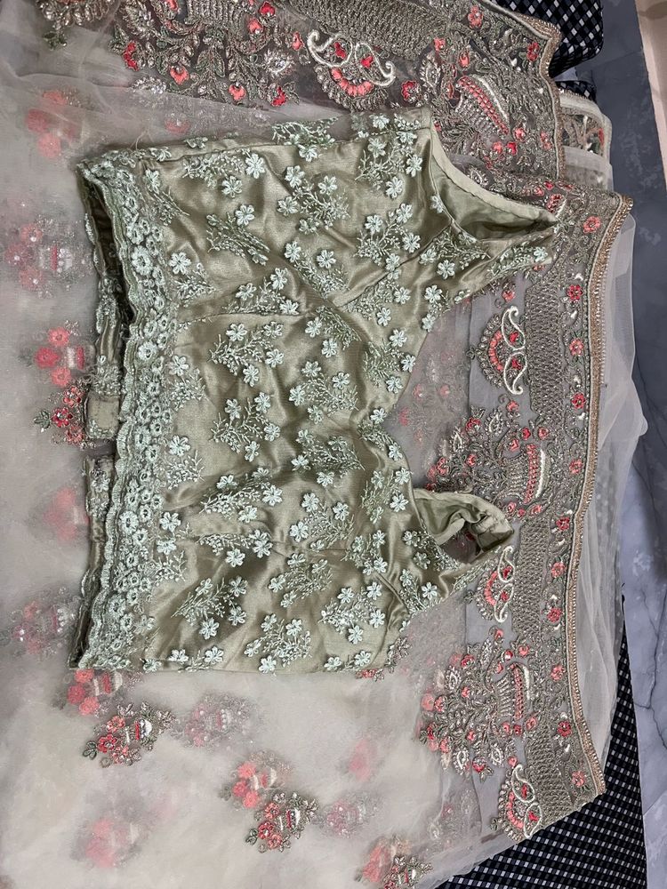 Pista green blouse
