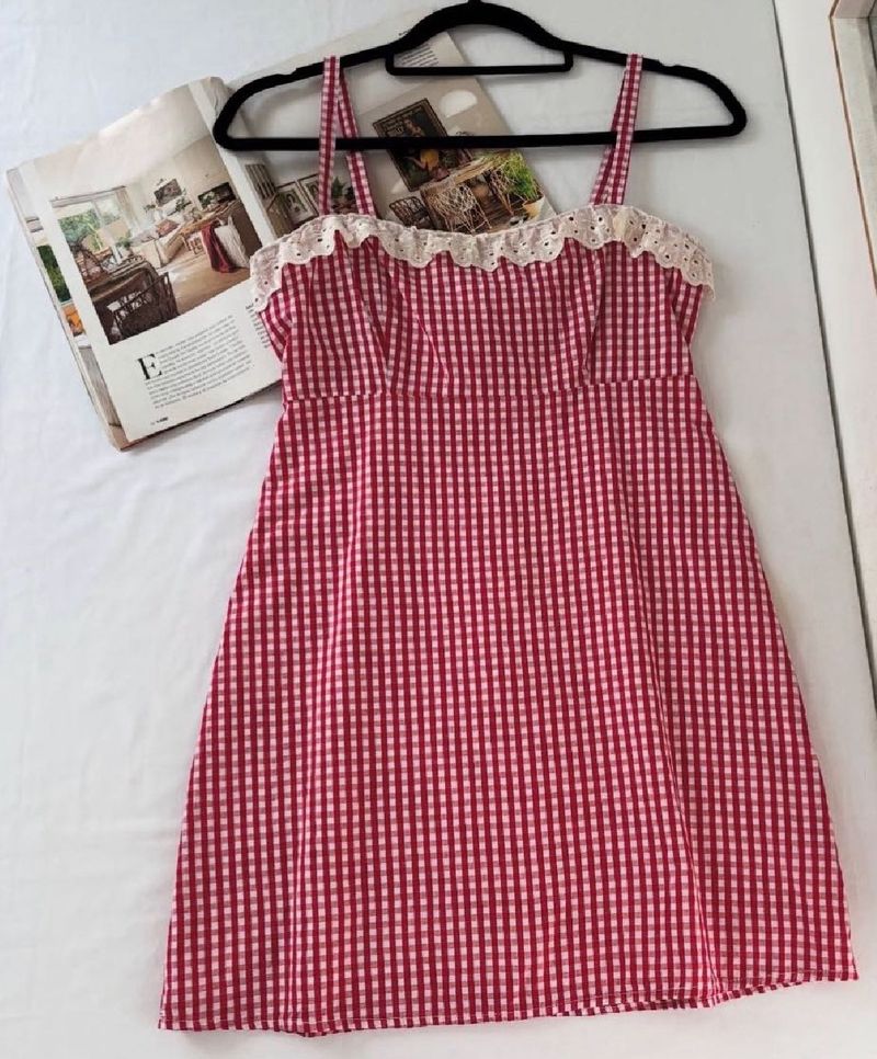 Gingham Sundress with Lace Trim🎀