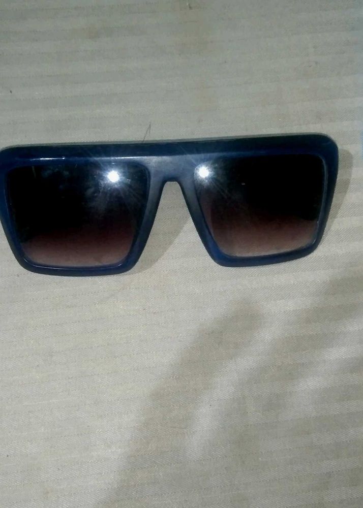 Square Framed Sunglasses